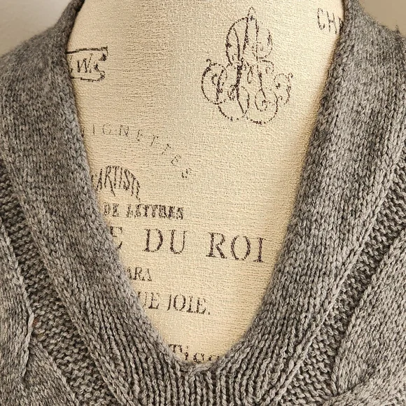 LOFT grey V neck wool blend sweater in size S - Picture 2 of 8